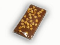 Vollmilch Tafelschokolade mit Haselnüssen 704